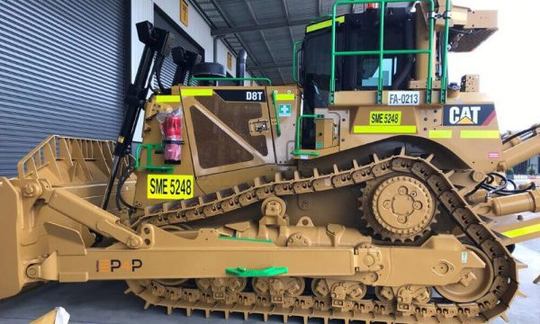 Caterpillar D8T Dozer