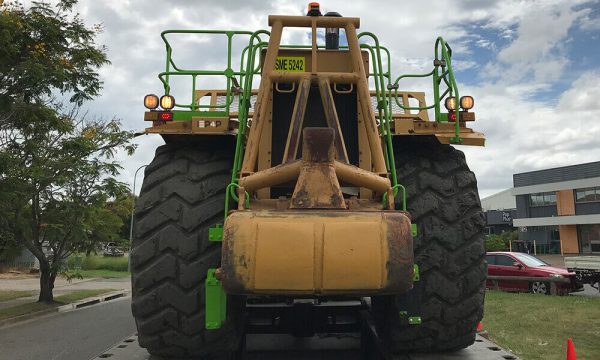 Caterpillar 627 Scraper