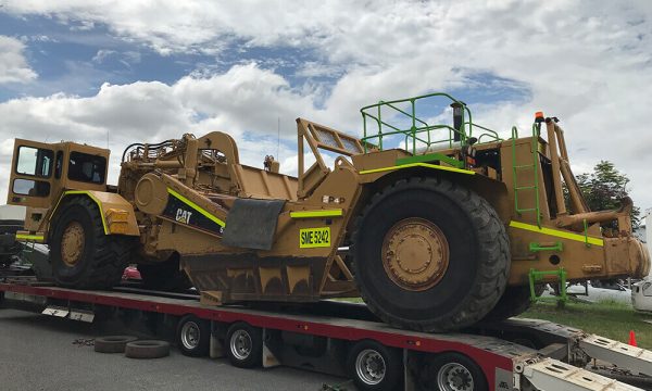 Caterpillar 627 Scraper